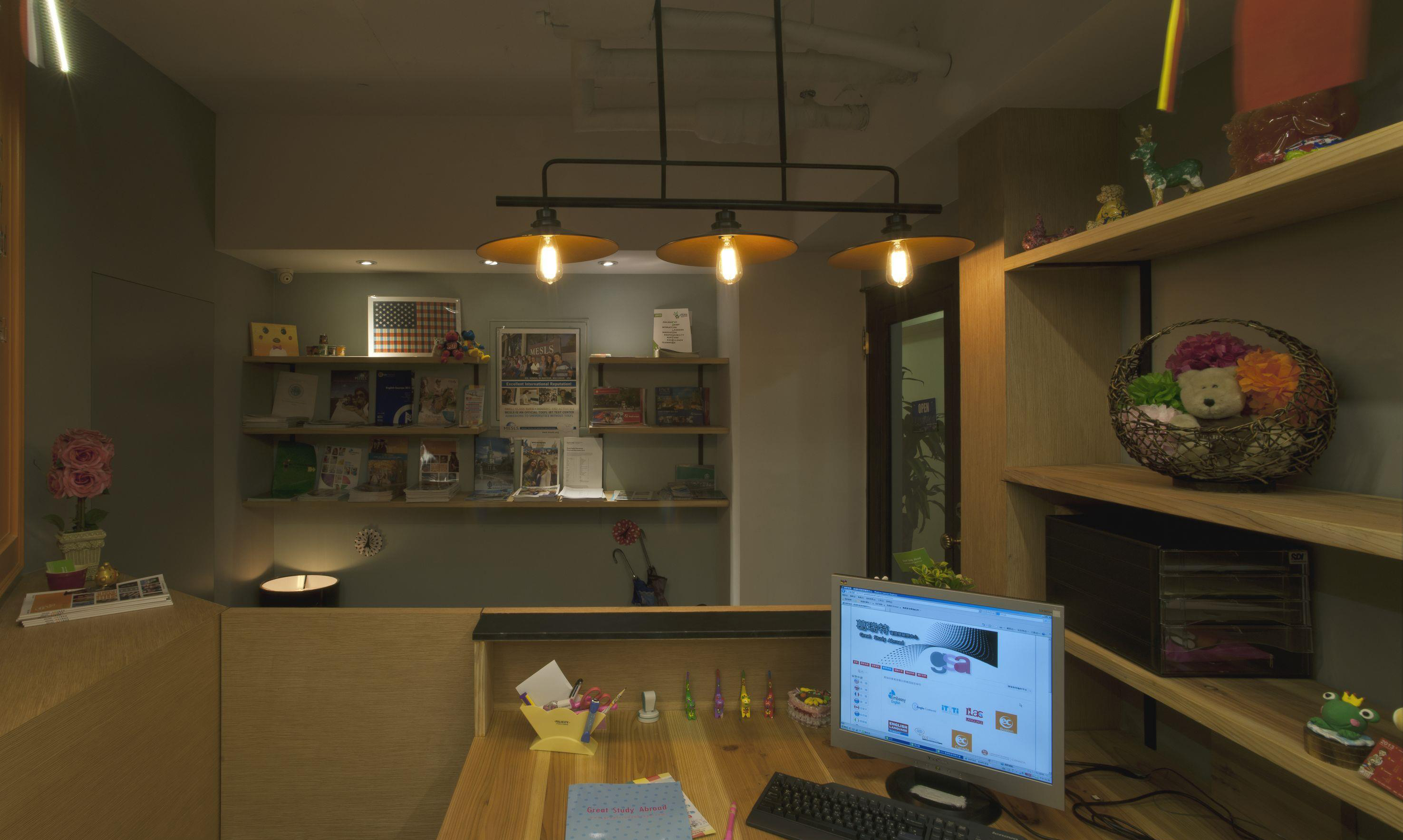 徐匯區復古圖書室裝修設計-第4張圖片-上海古都建筑設計集團 徐匯區復古圖書室裝修設計-第4張圖片-上海古都建筑設計集團