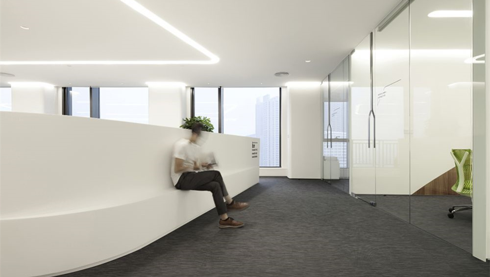 長寧區純白簡約辦公室裝修設計效果圖-第4張圖片-上海古都建筑設計集團 長寧區純白簡約辦公室裝修設計效果圖-第4張圖片-上海古都建筑設計集團