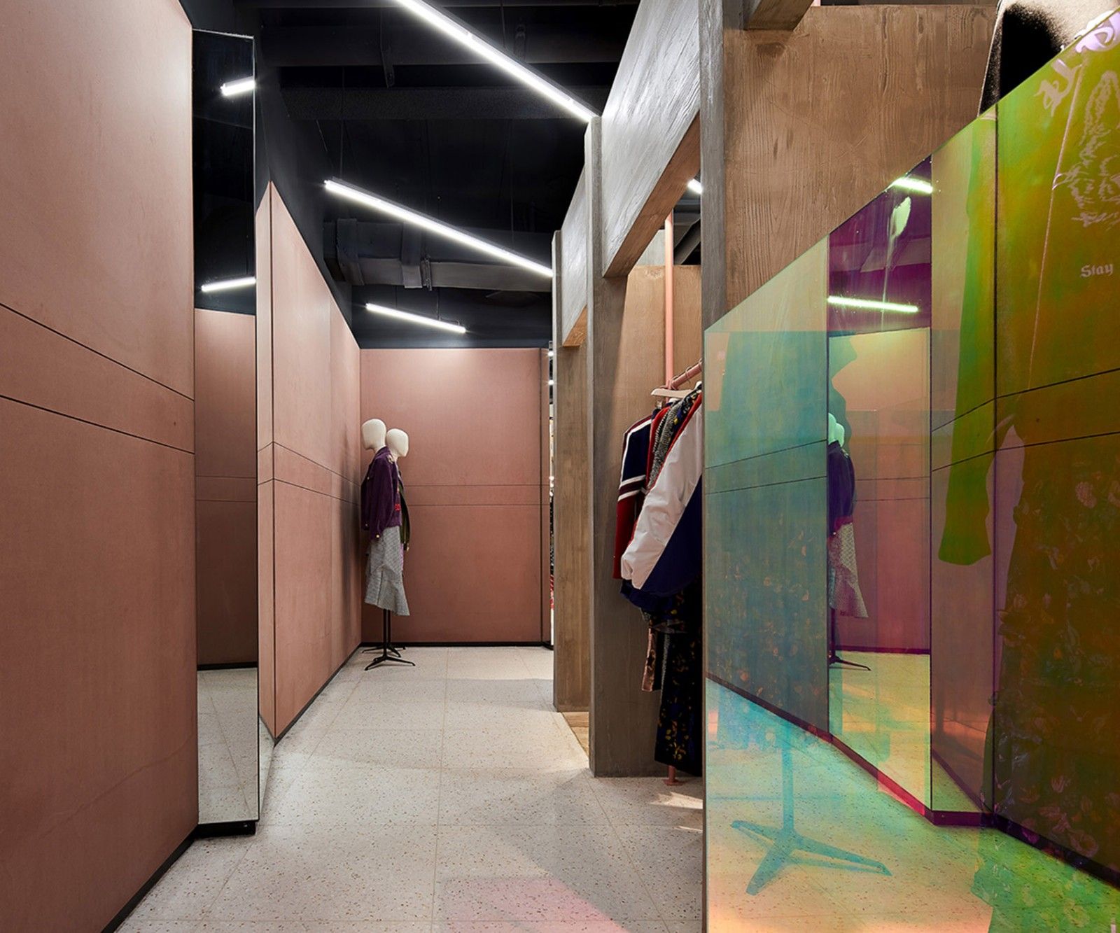 時尚女裝店裝修設計-第3張圖片-上海古都建筑設計集團 時尚女裝店裝修設計-第3張圖片-上海古都建筑設計集團