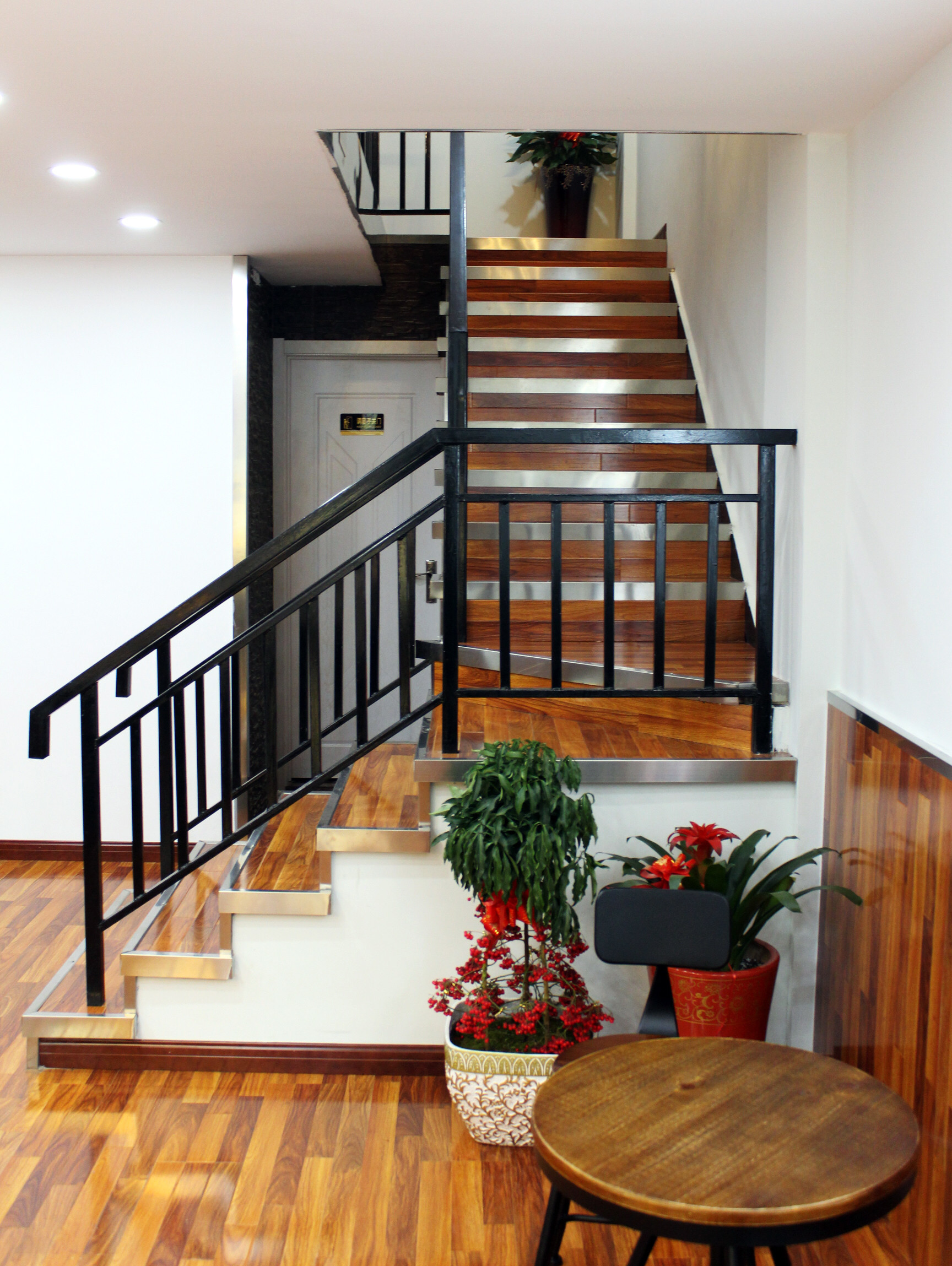 浦東新區loft工業風奶茶店裝修設計-第4張圖片-上海古都建筑設計集團 浦東新區loft工業風奶茶店裝修設計-第4張圖片-上海古都建筑設計集團