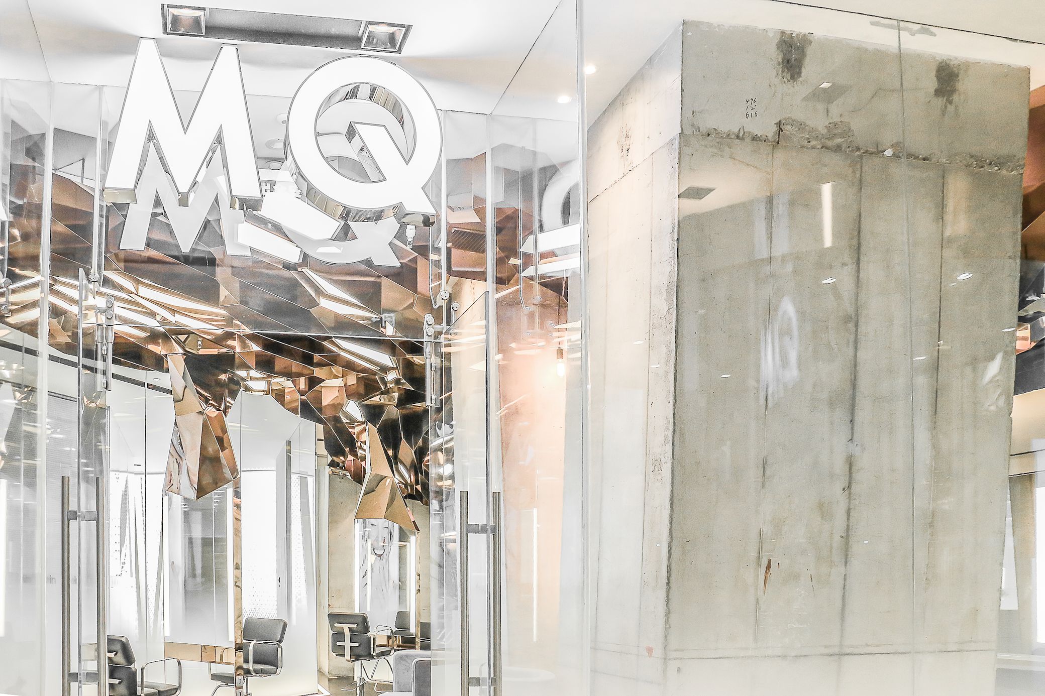 現(xiàn)代時(shí)尚發(fā)廊裝修設(shè)計(jì)-第3張圖片-上海古都建筑設(shè)計(jì)集團(tuán) 現(xiàn)代時(shí)尚發(fā)廊裝修設(shè)計(jì)-第3張圖片-上海古都建筑設(shè)計(jì)集團(tuán)