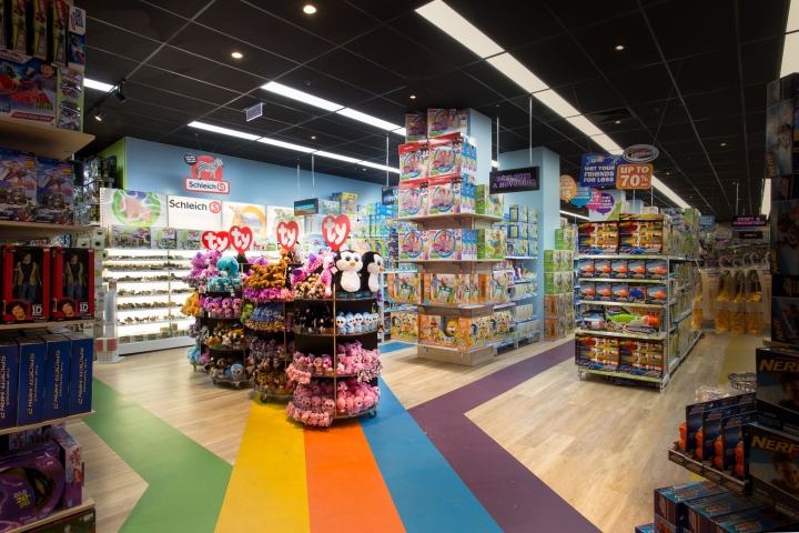 彩虹風格玩具店裝修設計-第4張圖片-上海古都建筑設計集團 彩虹風格玩具店裝修設計-第4張圖片-上海古都建筑設計集團